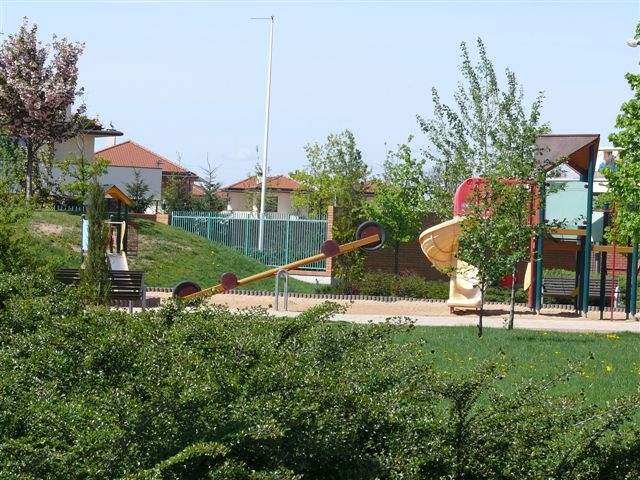 House for Rental, Piaseczyński Konstancin-Jeziorna Bielawa, ul. Vincenta van Gogha 67995080