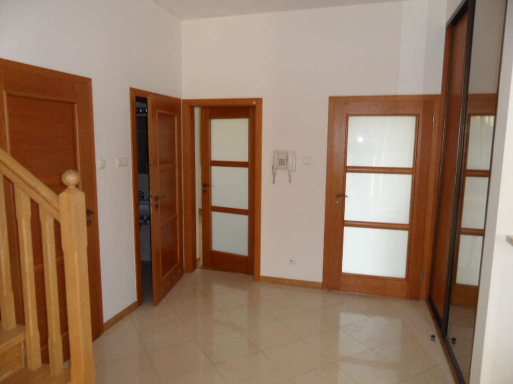 House for Rental, Piaseczyński Konstancin-Jeziorna Bielawa, ul. Vincenta van Gogha 67995102